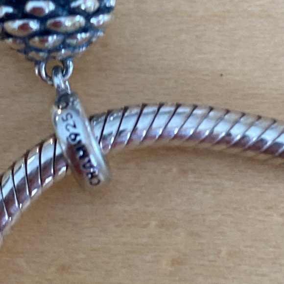 Chamilia Pine Cone Charm - Picture 5 of 5